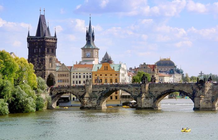 things-to-do-in-prague-charles-bridge.jpg Things to do in Prague - Mooch over Charles Bridge